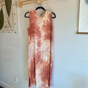 Universal Thread Sleeveless Tie-Dye Maxi Dress in Pink and White